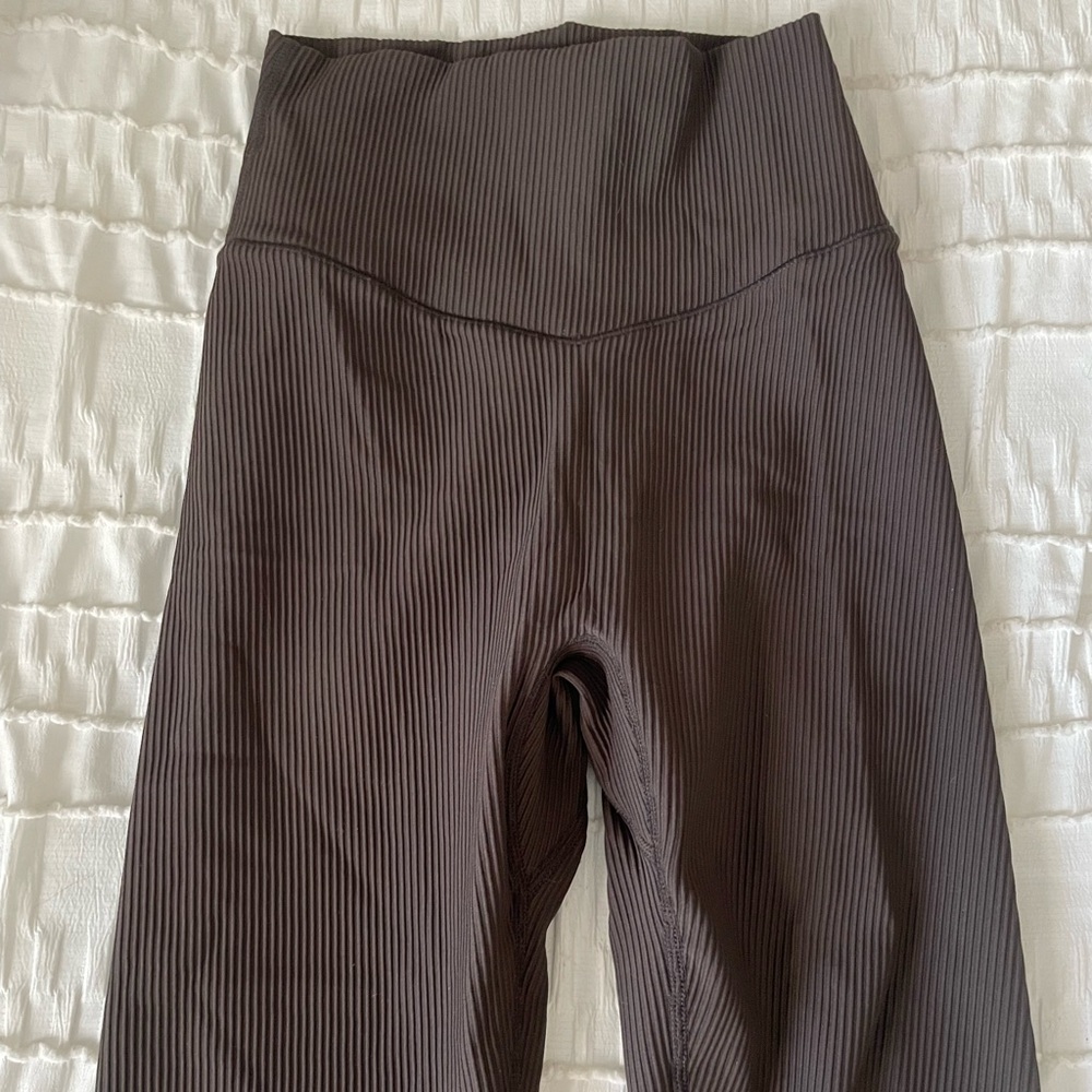 BuffBunny material girl leggings in cold brew